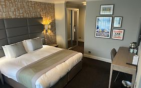 The Essex Golf & Country Club Hotel